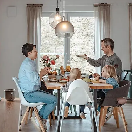 Sonnenreihe - Hochwertige Familienhaeuser Mit Garten - Wochenpreise Appartement *